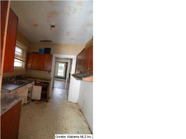 413 68th Street North Birmingham, AL 35206 - Photo 5 of 7