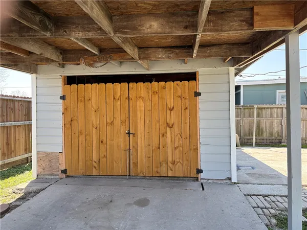 $1,300 | 202 Havana Street, Corpus Christi, TX 78405