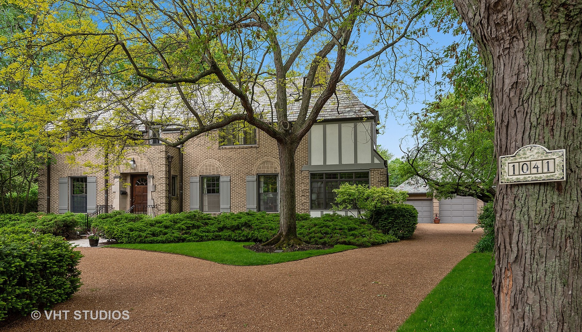 1041 Locust Road Wilmette, IL 60091 - Photo 1 of 31