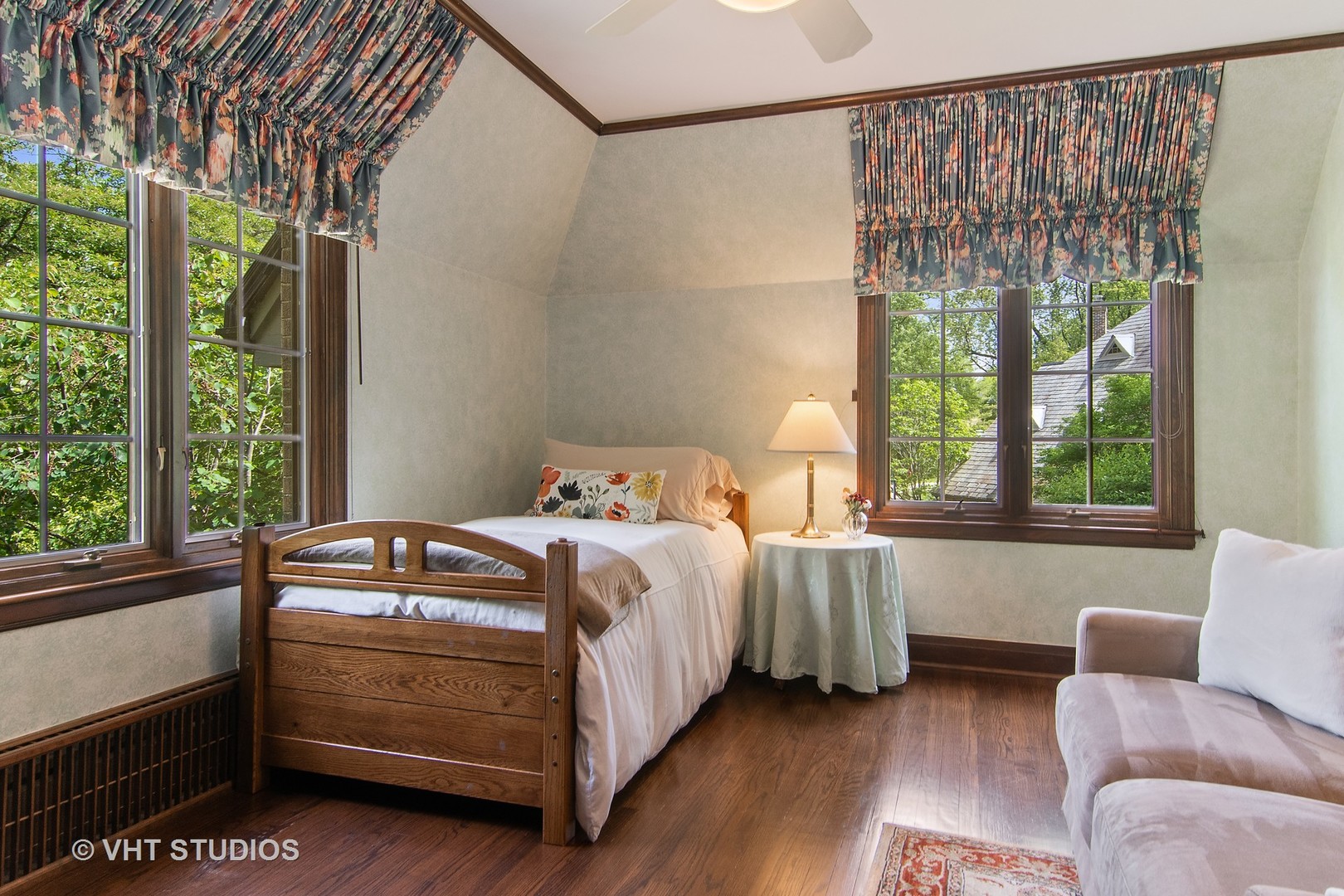 1041 Locust Road Wilmette, IL 60091 - Photo 16 of 31