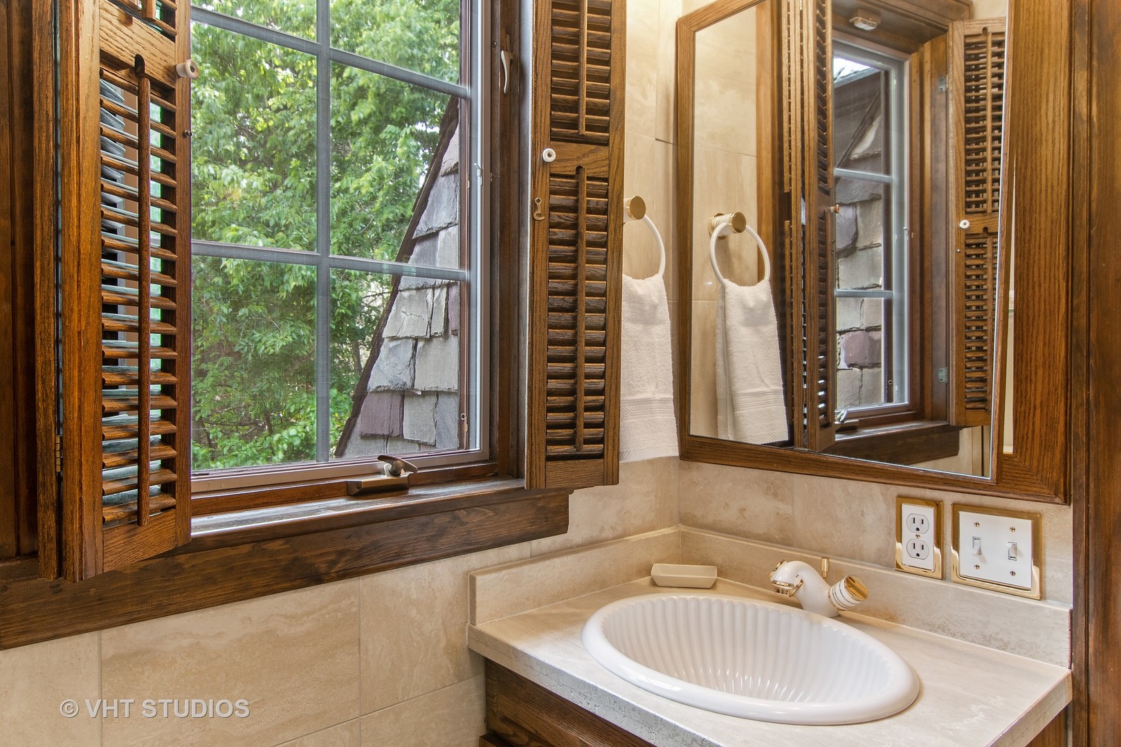 1041 Locust Road Wilmette, IL 60091 - Photo 17 of 31