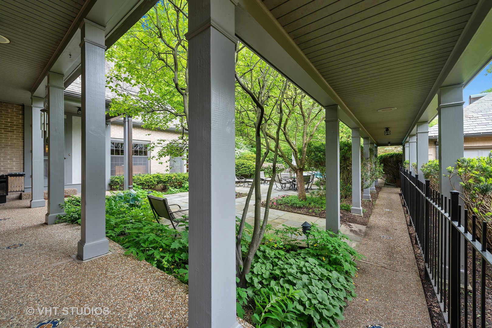 1041 Locust Road Wilmette, IL 60091 - Photo 25 of 31