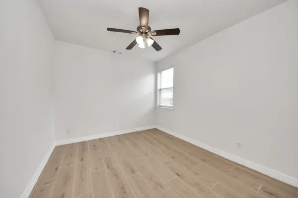 $339,990 | 7925 Diamond Oak Drive, Texas City, TX 77591