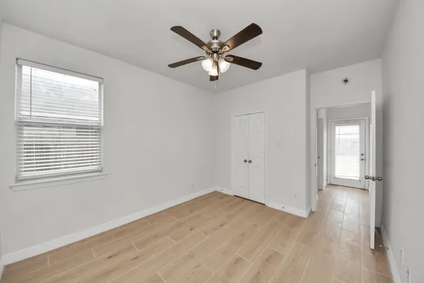 $339,990 | 7925 Diamond Oak Drive, Texas City, TX 77591