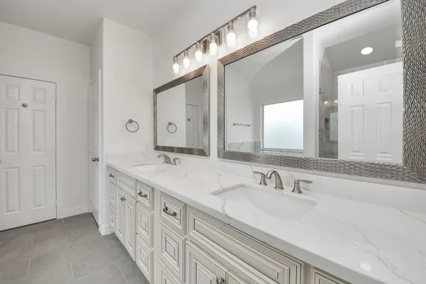 $339,990 | 7925 Diamond Oak Drive, Texas City, TX 77591