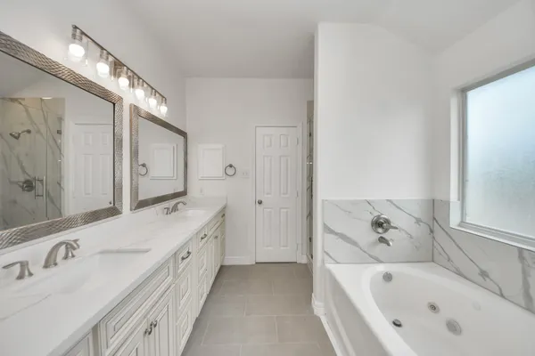 $339,990 | 7925 Diamond Oak Drive, Texas City, TX 77591