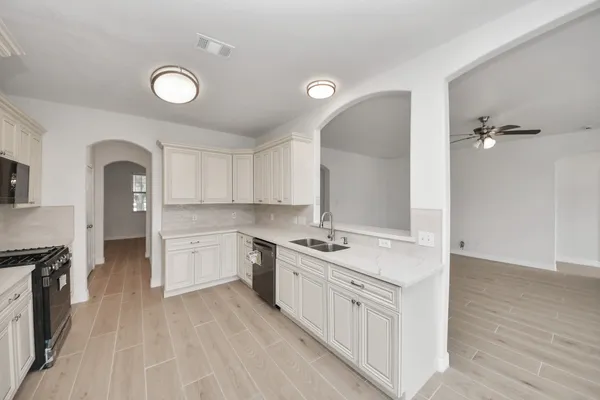 $339,990 | 7925 Diamond Oak Drive, Texas City, TX 77591