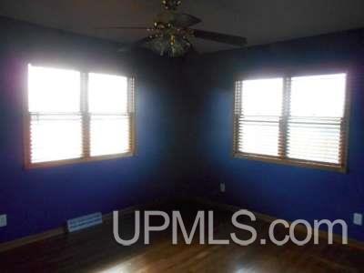 4307 21st Road Gladstone, MI 49837 - Photo 13 of 36