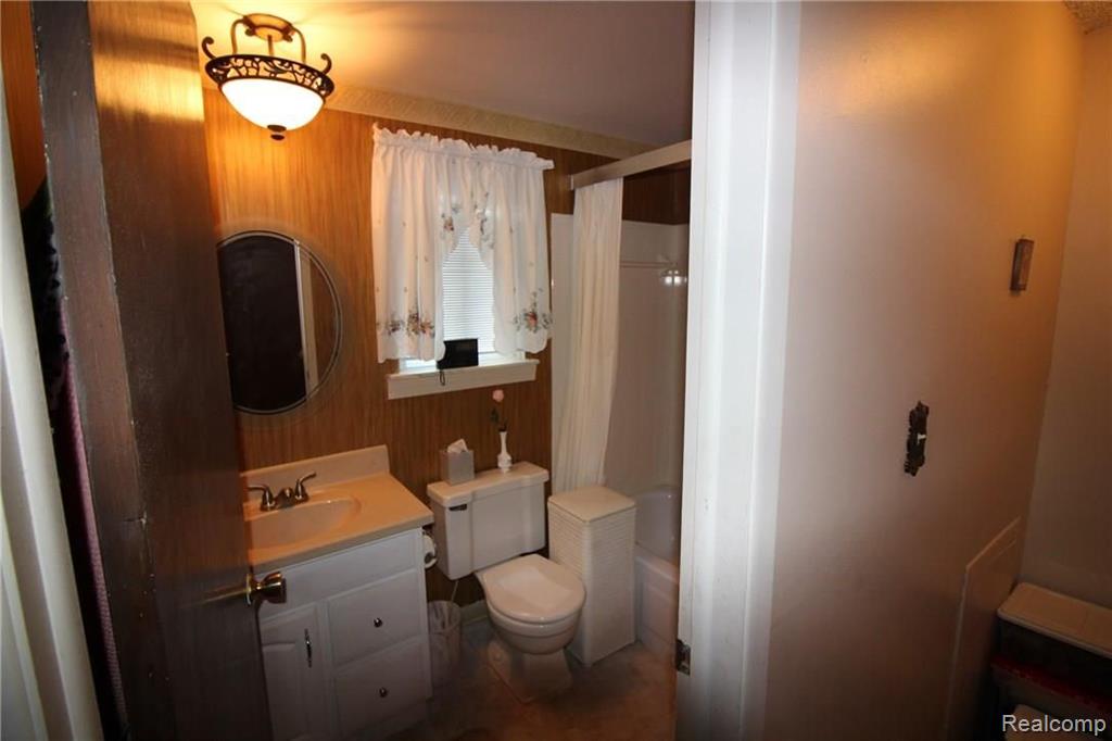 45571 Ledgewood Street Macomb, MI 48044 - Photo 18 of 27