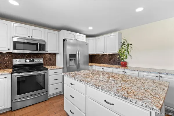 $775,000 | 55120 US Highway 285, Shawnee, CO 80475