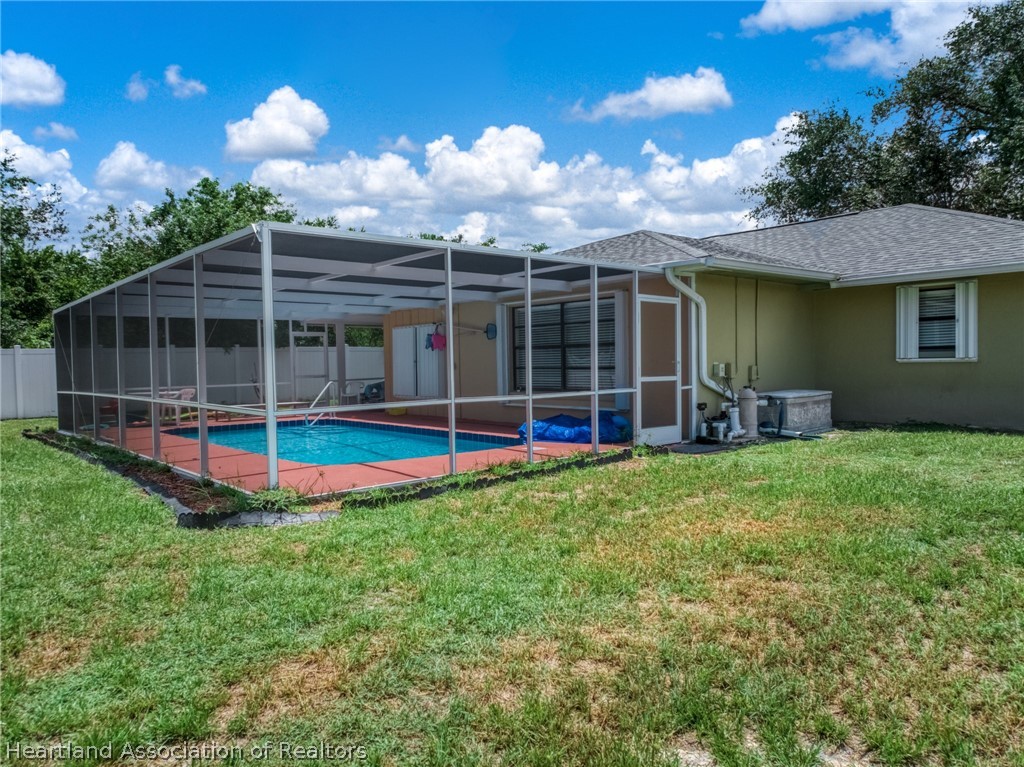 302 Lotus Avenue Sebring, FL 33872 - Photo 4 of 22