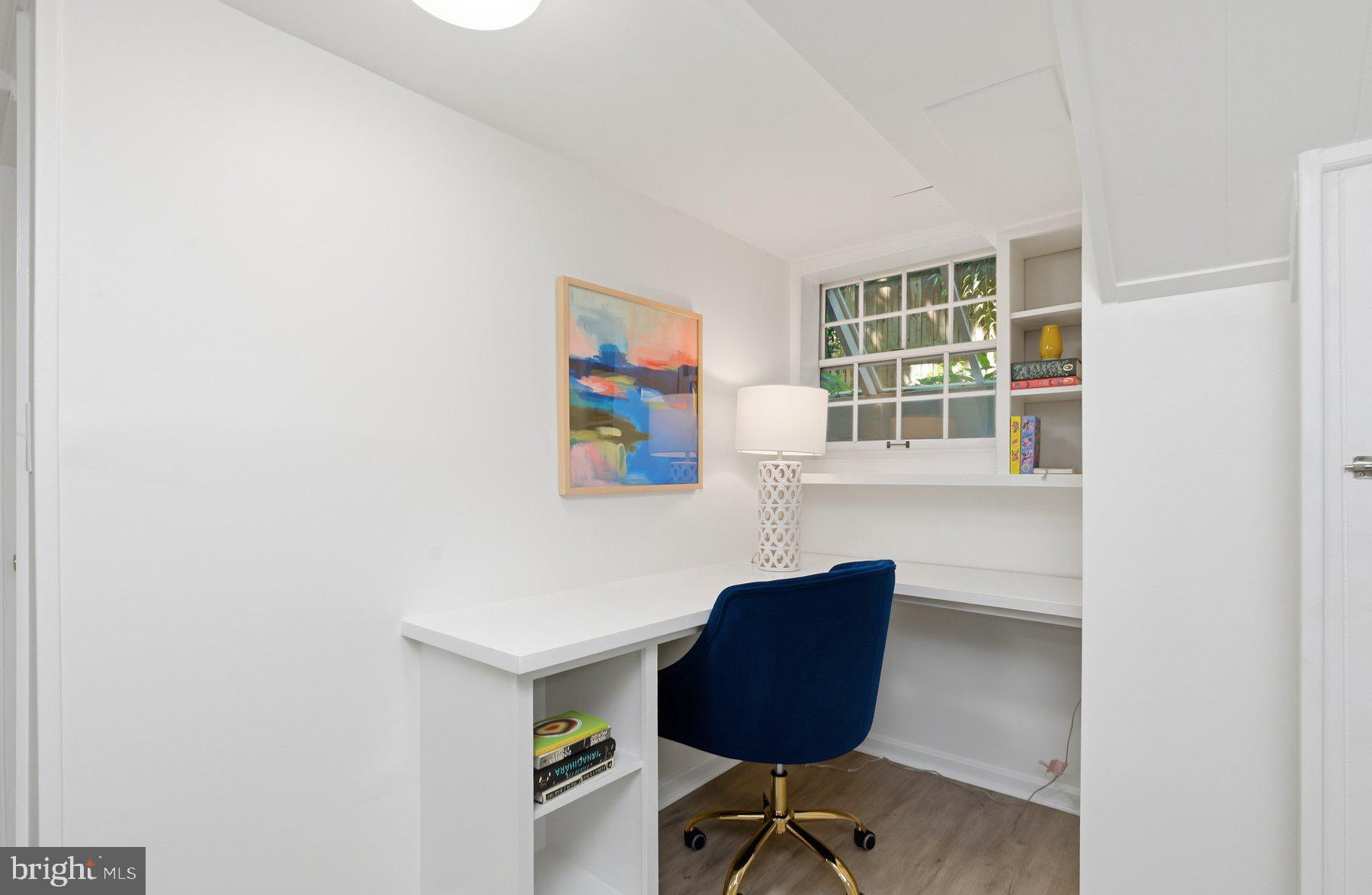 3920 Ingomar Street Northwest Washington, DC 20015 - Photo 54 of 71 Desk nook