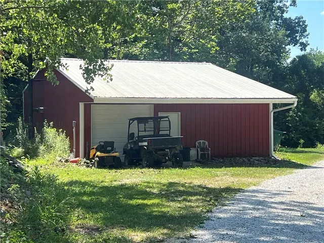 $485,000 | 36987 West 63rd Street, Camden, MO 64017