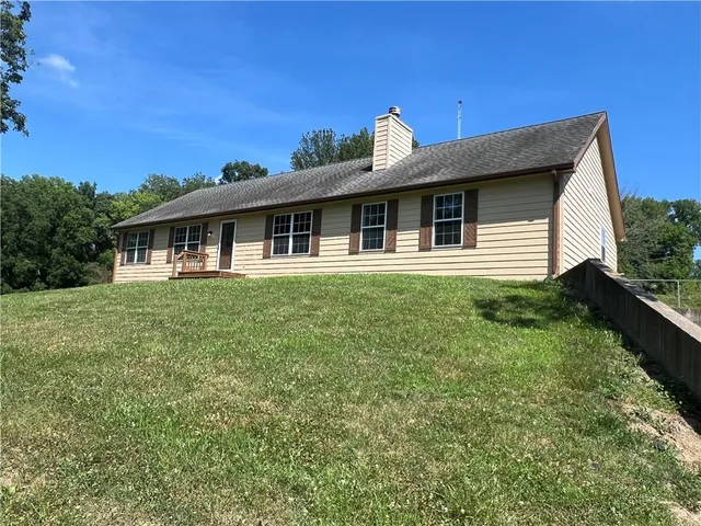 $485,000 | 36987 West 63rd Street, Camden, MO 64017