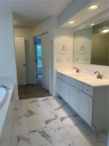 $485,000 | 36987 West 63rd Street, Camden, MO 64017