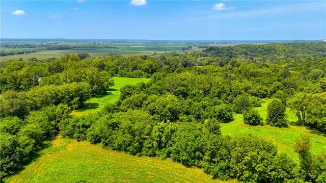 $485,000 | 36987 West 63rd Street, Camden, MO 64017