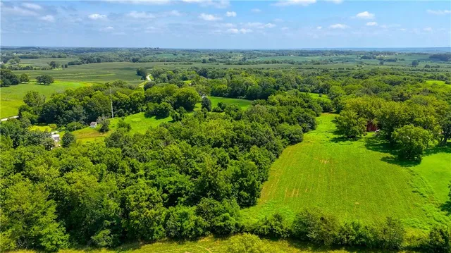 $485,000 | 36987 West 63rd Street, Camden, MO 64017