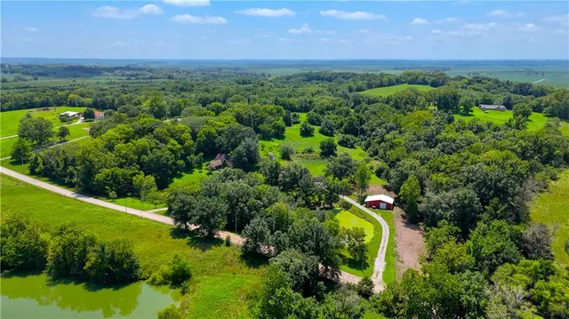 $485,000 | 36987 West 63rd Street, Camden, MO 64017