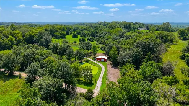 $485,000 | 36987 West 63rd Street, Camden, MO 64017