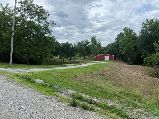 $485,000 | 36987 West 63rd Street, Camden, MO 64017