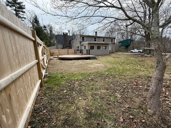 $2,800 | 387 West Washington Street, Unit 2, Hanson, MA 02341