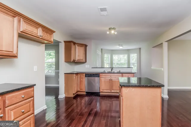 $2,320 | 6627 Shapiro Court, Stone Mountain, GA 30087