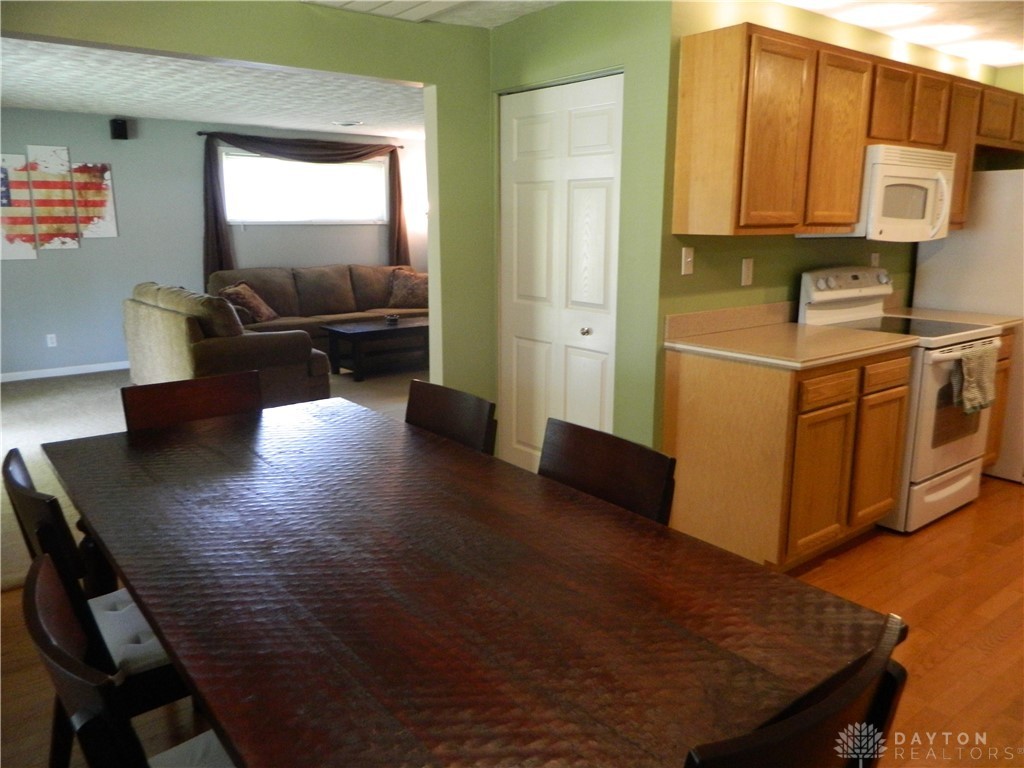 1249 Cloverfield Avenue Kettering, OH 45429 - Photo 10 of 34