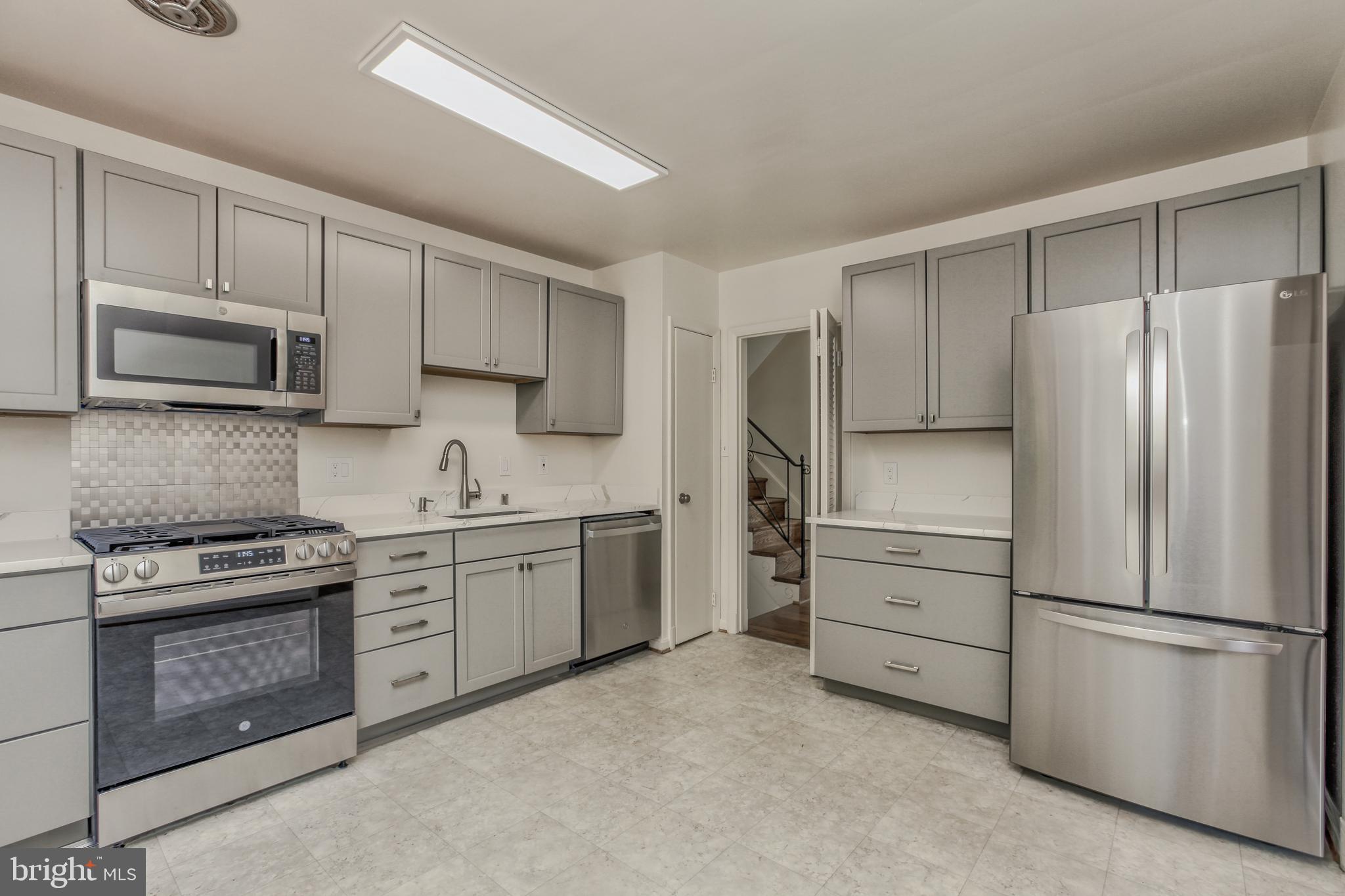 9902 Belhaven Road Bethesda, MD 20817 - Photo 9 of 29