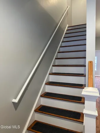 $2,250 | Ridge Manor, Unit 2007, Niskayuna, NY 12309