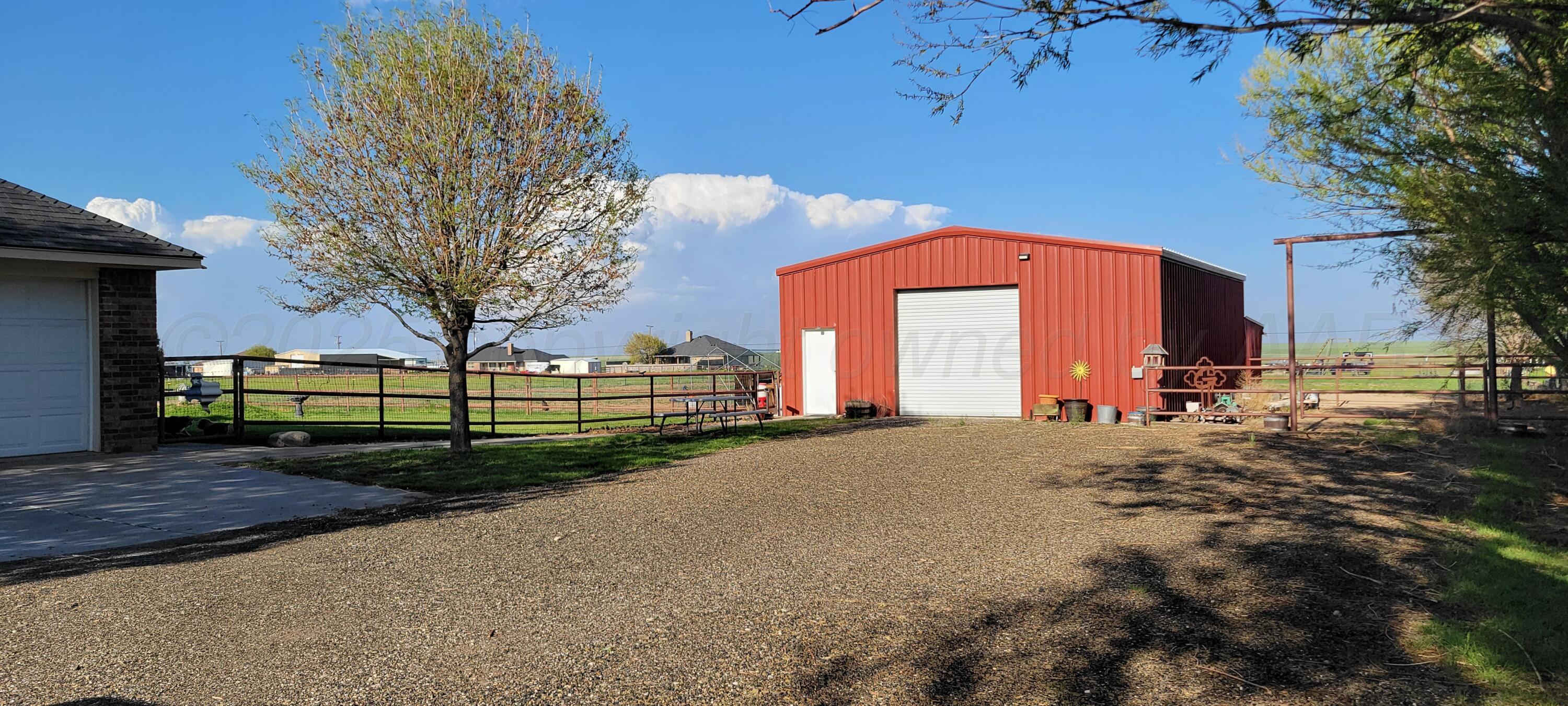 350 Lantana Road Amarillo, TX 79124 - Photo 5 of 11 Shop with Horse Stalls