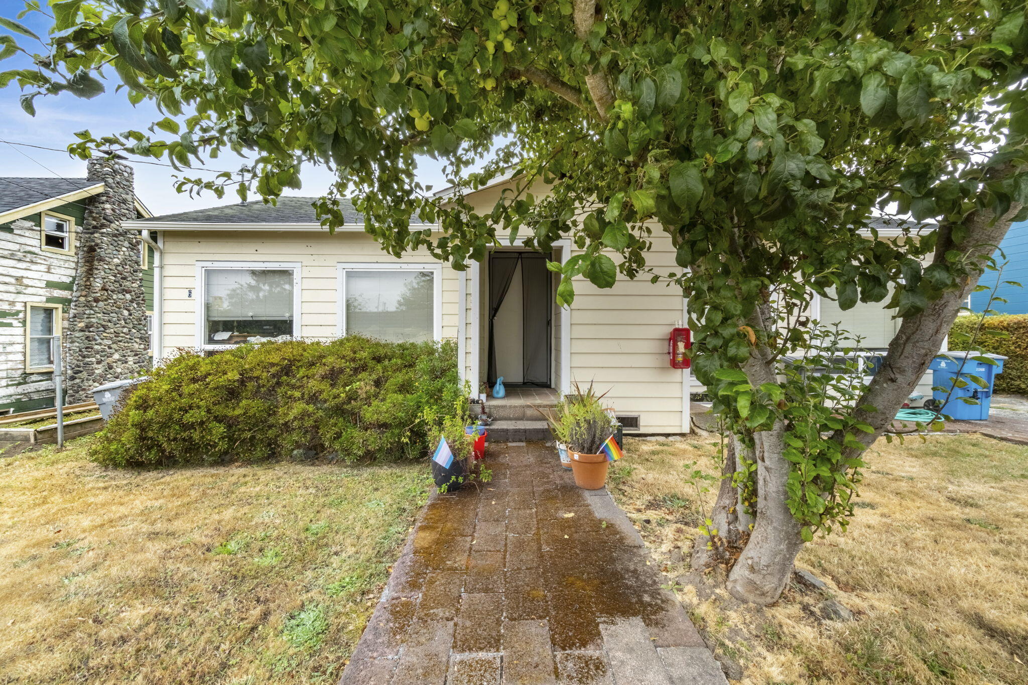 2470 Eye Street Arcata, CA 95521 - Photo 4 of 43 1 bedroom occupied