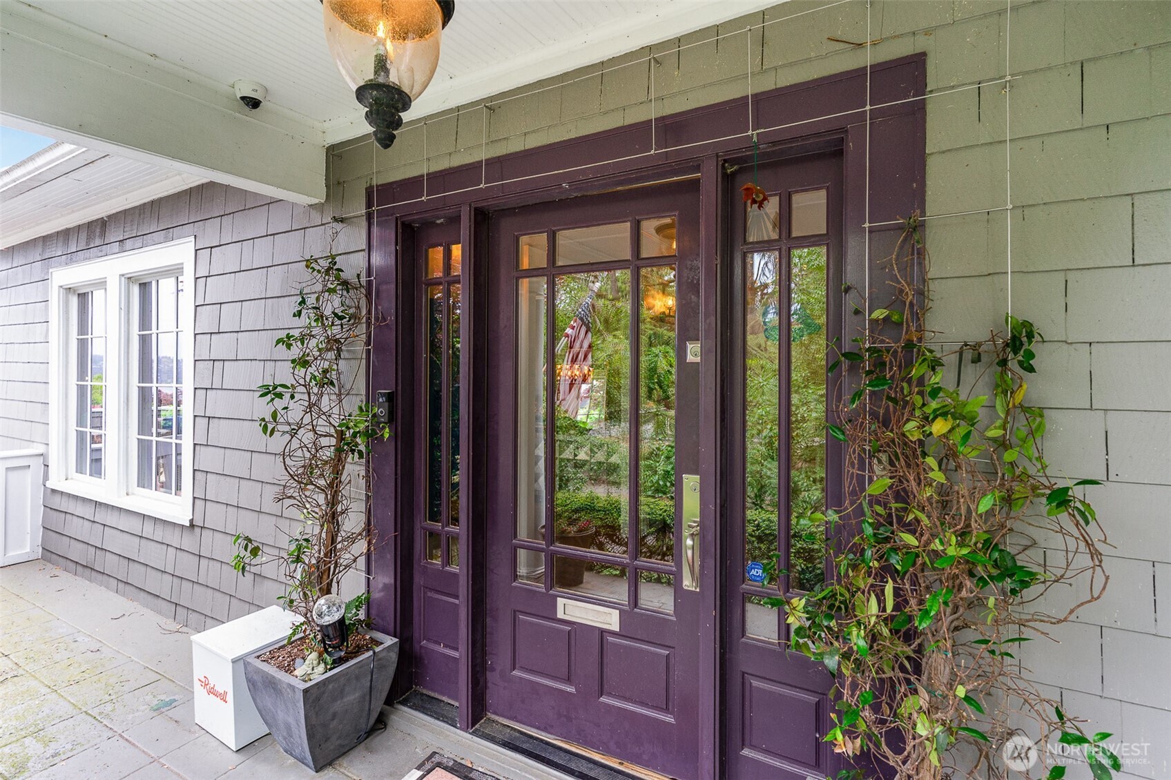 3901 South Court Street Seattle, WA 98144 - Photo 3 of 30