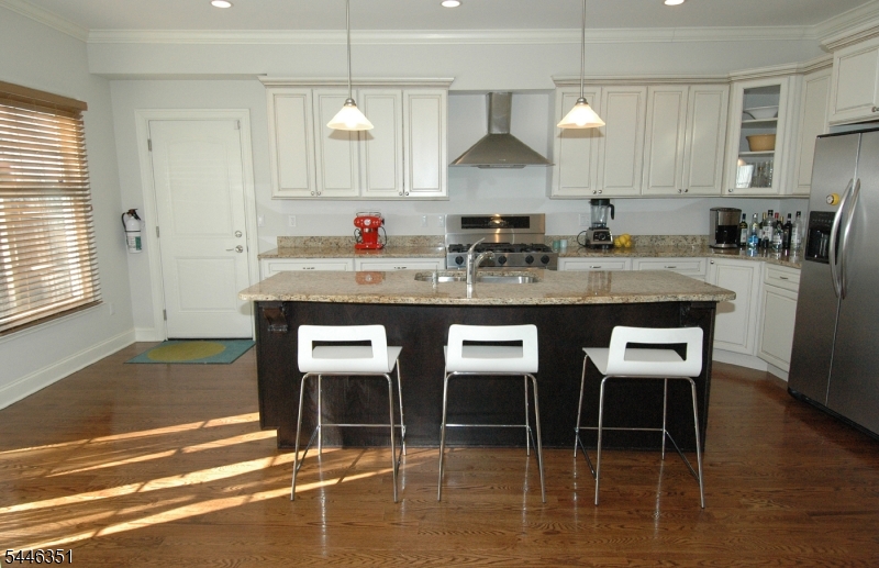 52 Morris Avenue, Unit B Summit, NJ 07901 - Photo 9 of 20