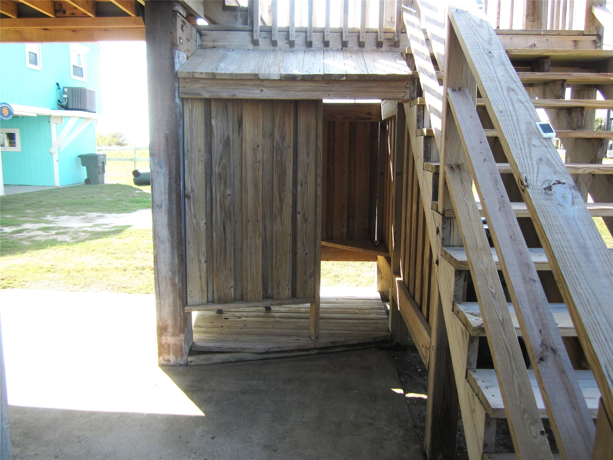 21639 Termini-San Luis Pass Road Galveston, TX 77554 - Photo 31 of 33 a view of an entryway with a house