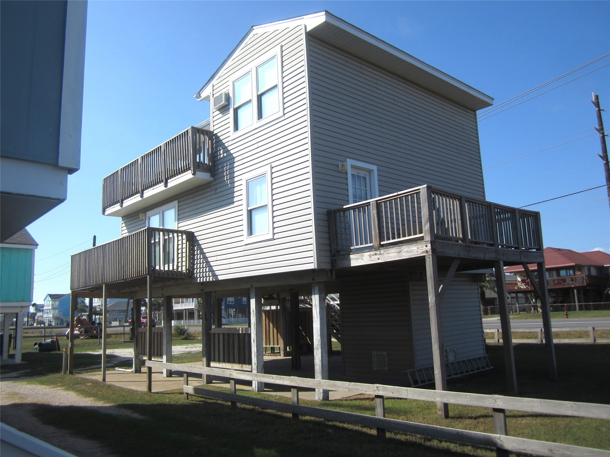 21639 Termini-San Luis Pass Road Galveston, TX 77554 - Photo 33 of 33 a view of a house with entrance