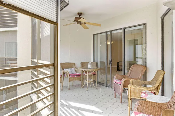 $2,300 | 5701 Camino Del Sol, Unit 204, Boca Raton, FL 33433