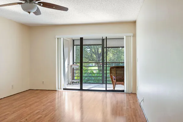 $2,300 | 5701 Camino Del Sol, Unit 204, Boca Raton, FL 33433