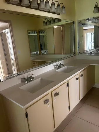 $2,300 | 5701 Camino Del Sol, Unit 204, Boca Raton, FL 33433