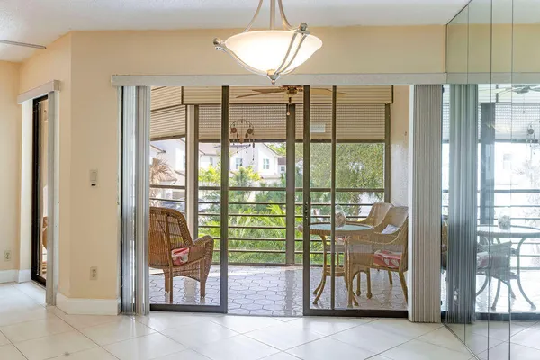 $2,300 | 5701 Camino Del Sol, Unit 204, Boca Raton, FL 33433