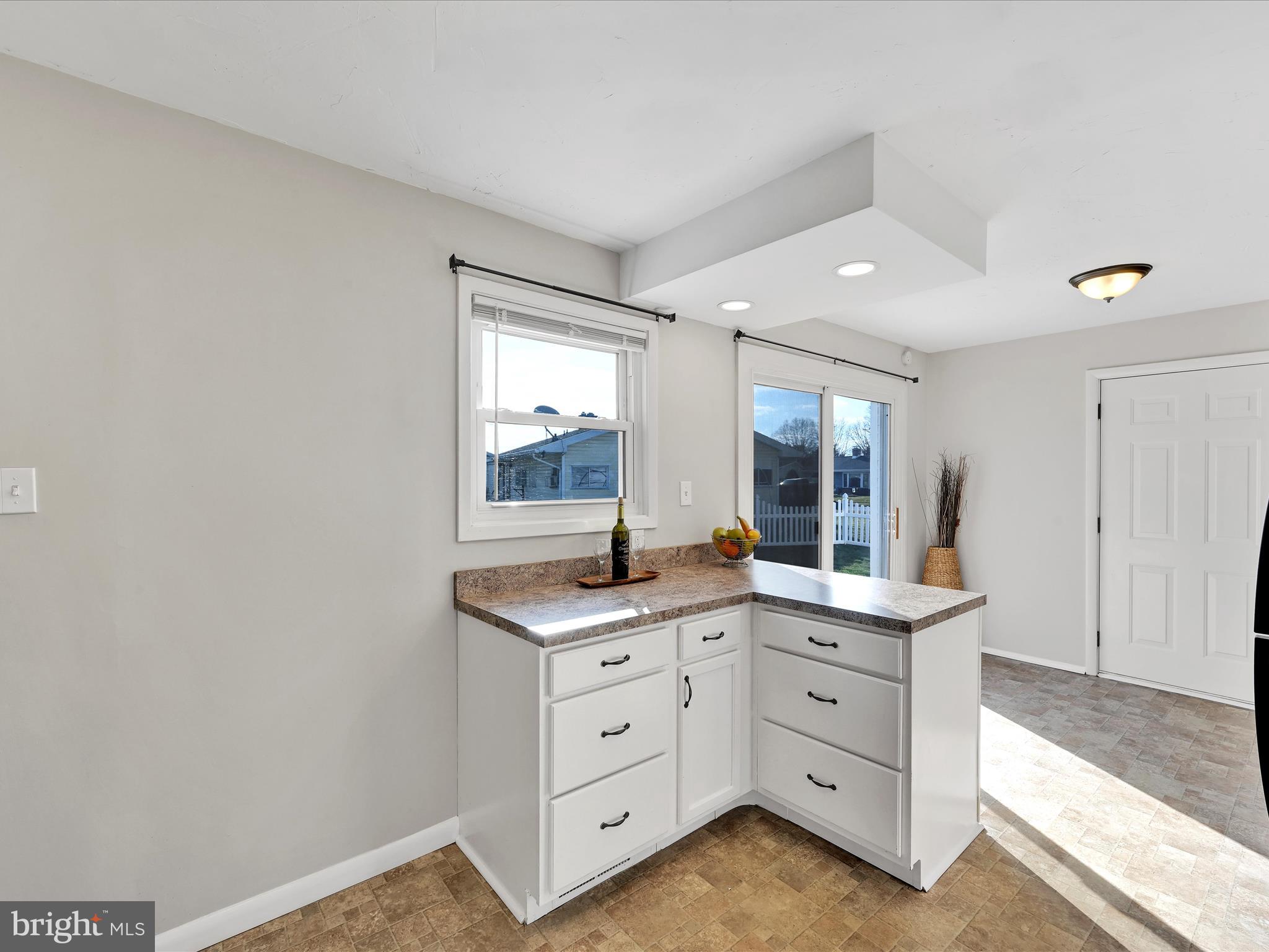 1524 Devers Road York, PA 17404 - Photo 11 of 25 Kitchen & Dining