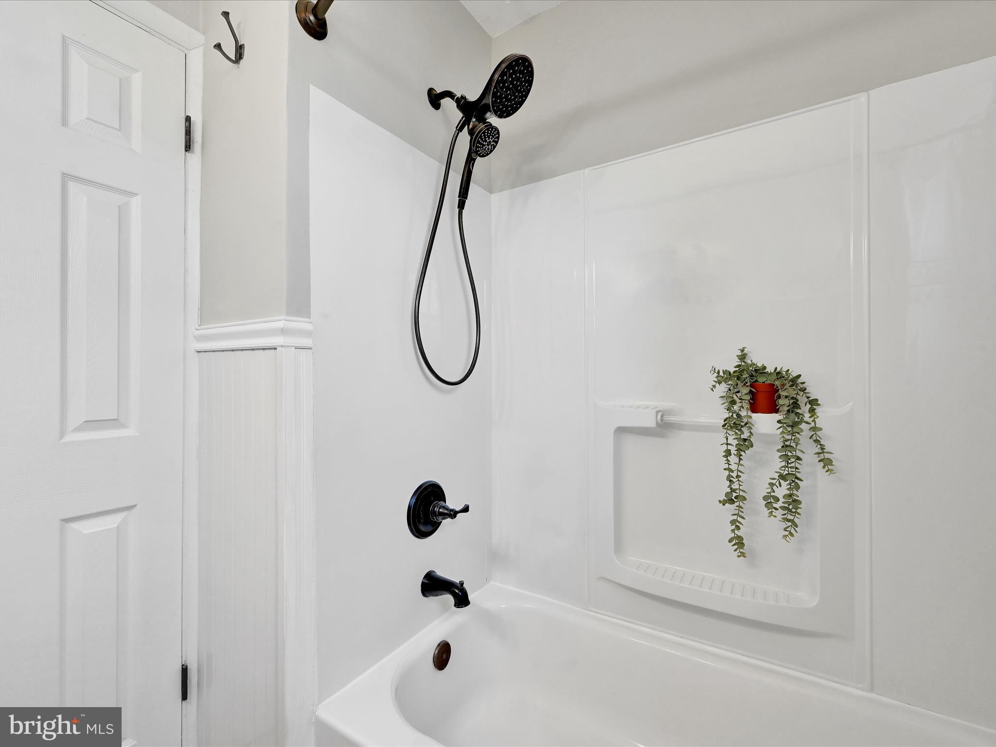 1524 Devers Road York, PA 17404 - Photo 19 of 25 Bathroom