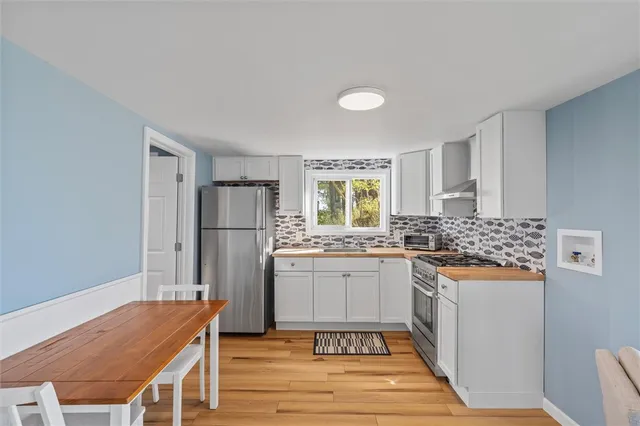 $339,900 | 81 North Rainbow Shores Road, Sandy Creek, NY 13142