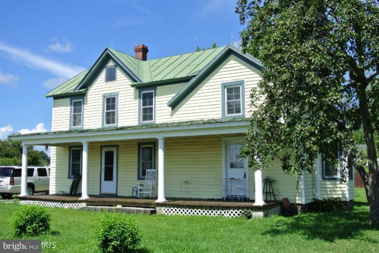 4180 Rosstown Road Marshall, VA 20115 - Photo 1 of 12 Exterior (Front)