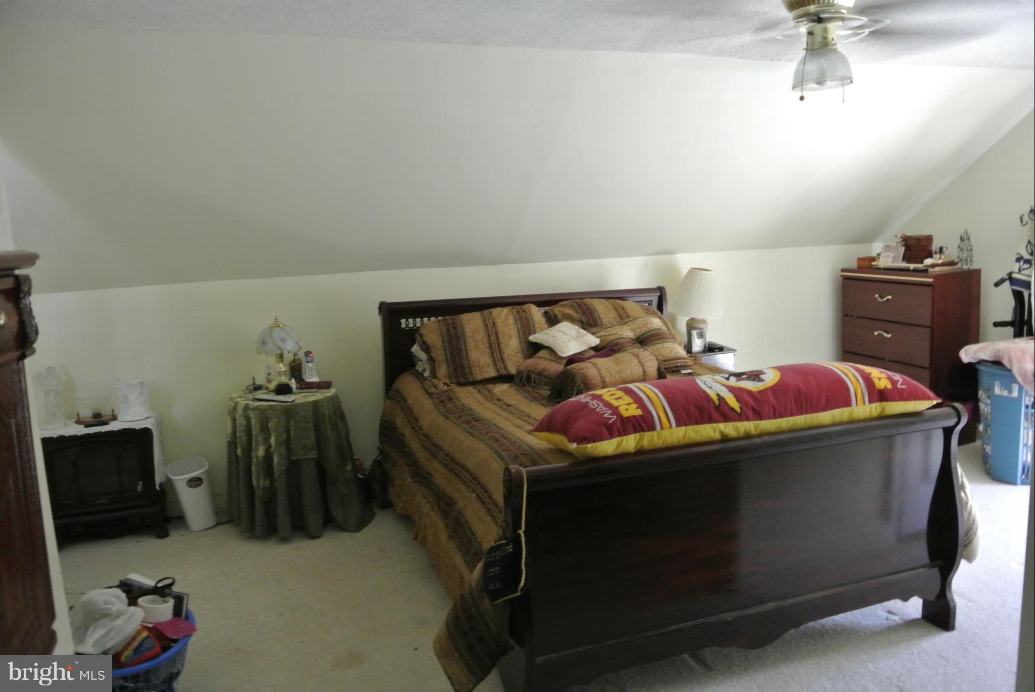 4180 Rosstown Road Marshall, VA 20115 - Photo 7 of 12 Bedroom (Master)