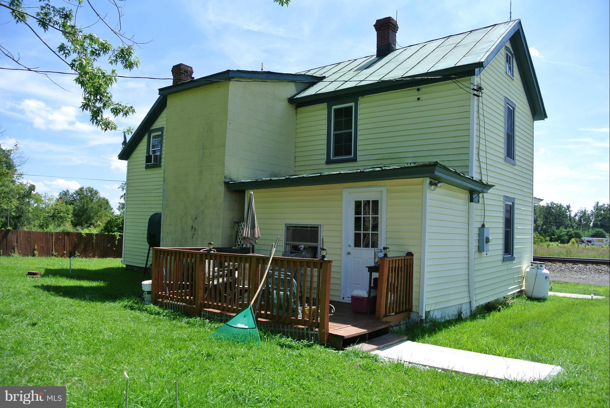 4180 Rosstown Road Marshall, VA 20115 - Photo 10 of 12 Exterior (Rear)