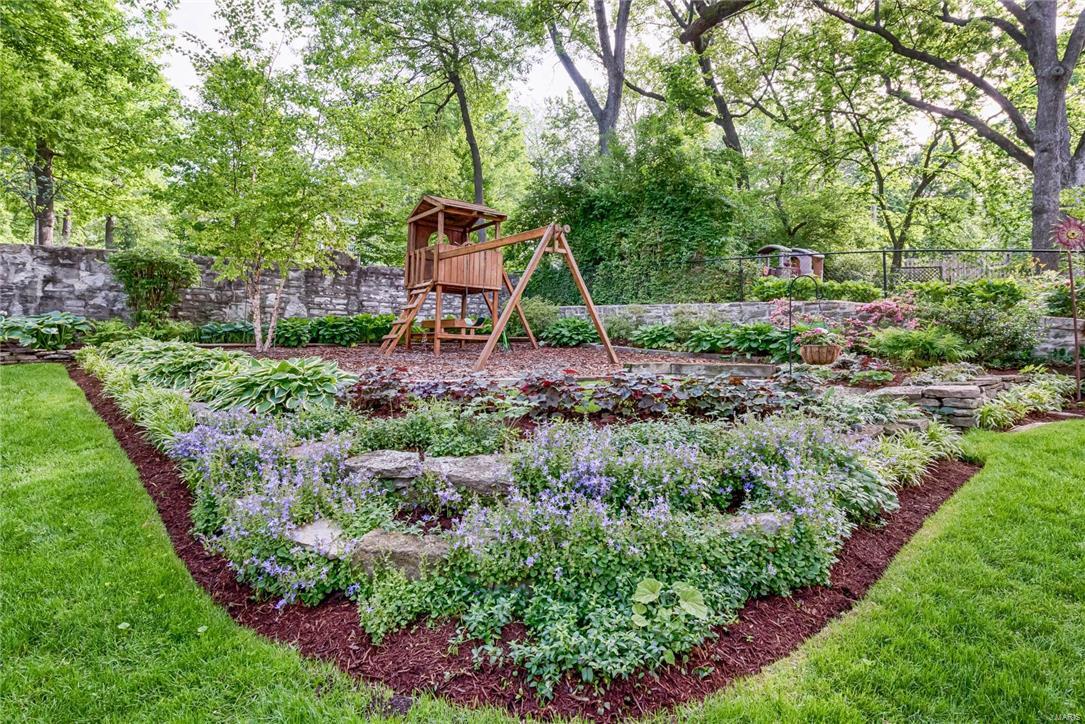 409 Belleview Avenue Webster Groves, MO 63119 - Photo 23 of 26