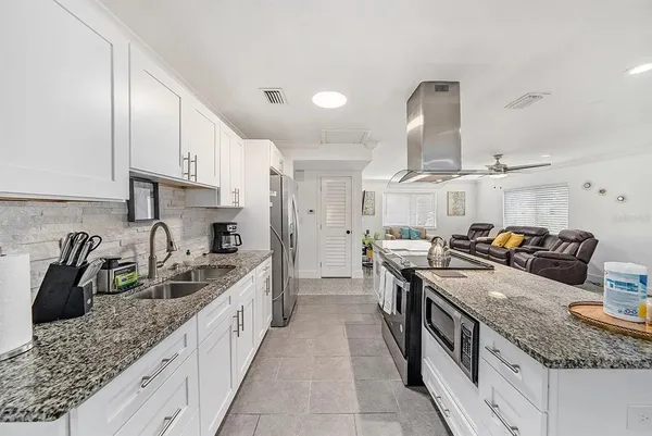 $3,300 | 8017 Dell Drive, Tampa, FL 33615