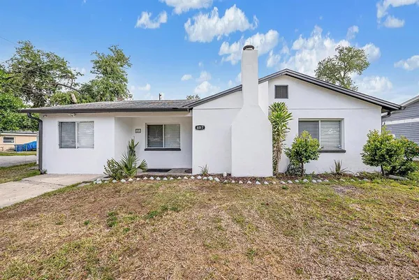 $3,300 | 8017 Dell Drive, Tampa, FL 33615
