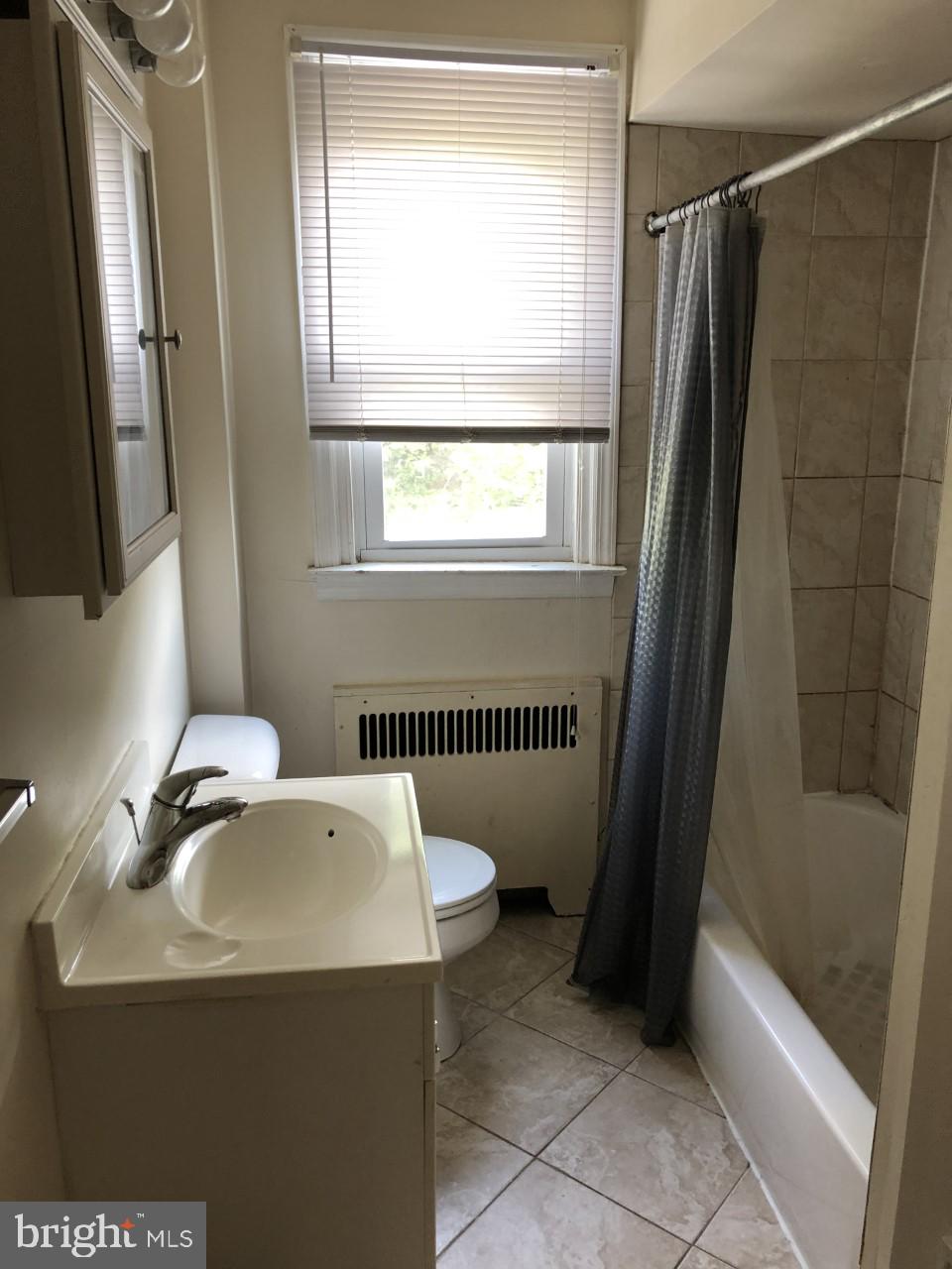 5706 Drexel Road Philadelphia, PA 19131 - Photo 20 of 20 Hall Bath
