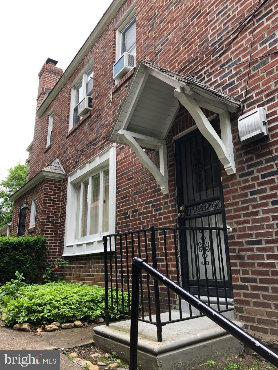 5706 Drexel Road Philadelphia, PA 19131 - Photo 4 of 20 Main Entrance